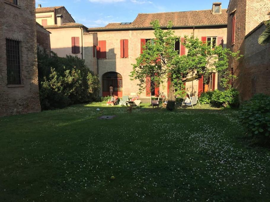 Palazzo Sabbioni Appartamento Lusso Due Camere Soggiorno Cucina Ferrara Eksteriør billede
