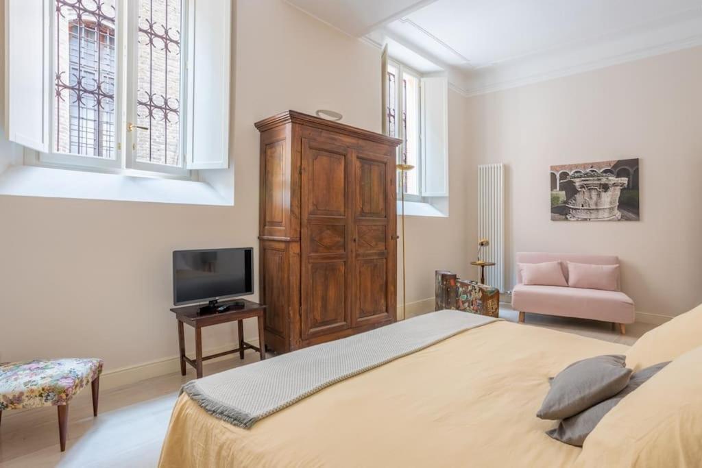 Palazzo Sabbioni Appartamento Lusso Due Camere Soggiorno Cucina Ferrara Eksteriør billede